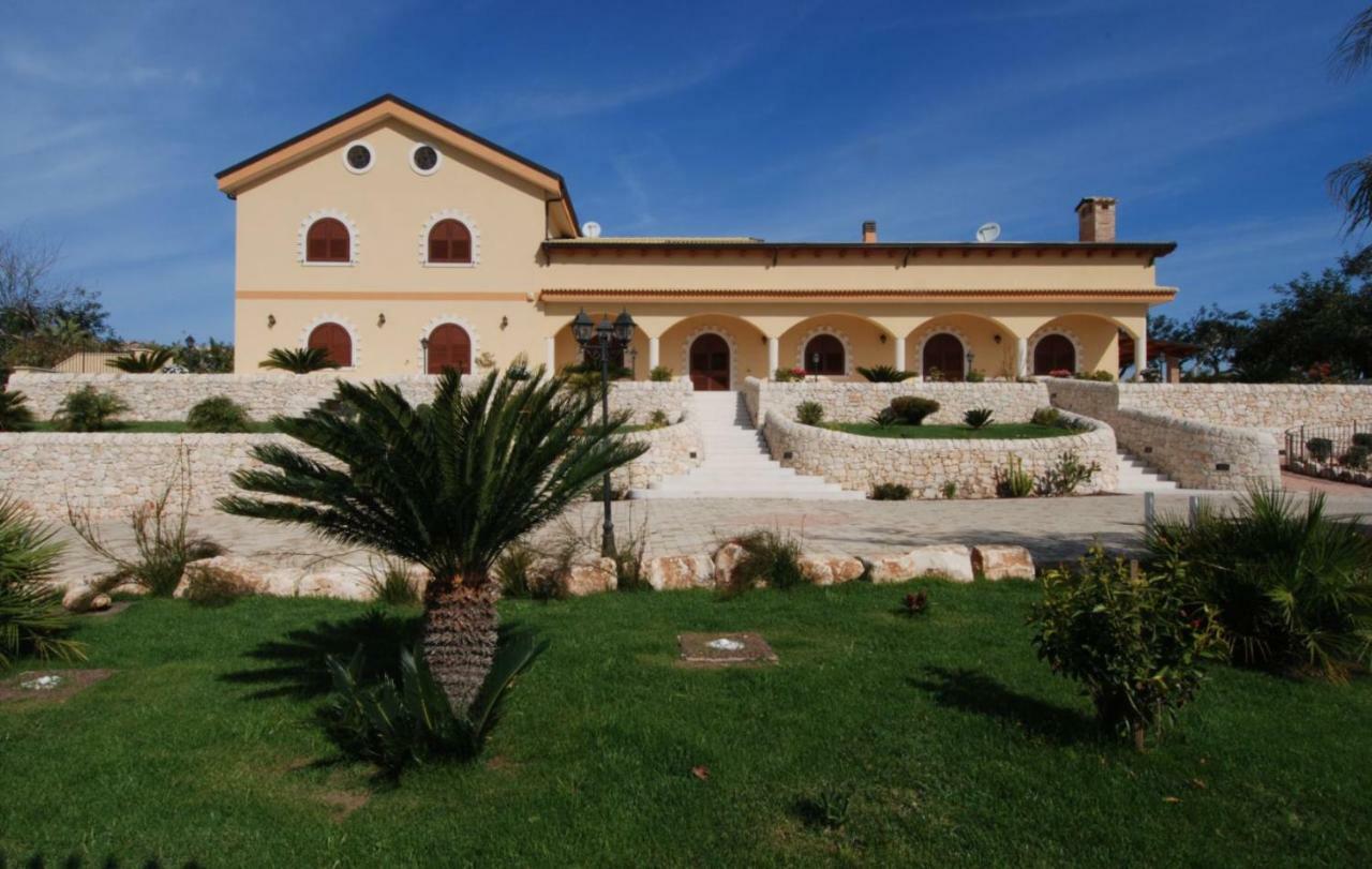 Villa Giulia - Sicilian Luxury Garden Punta Secca Eksteriør billede